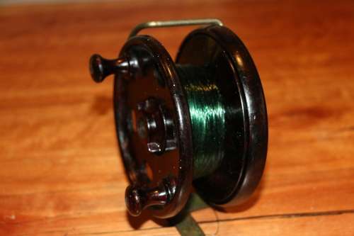 Vintage ELO Fishing Reel (England)