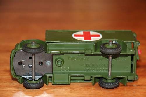 Dinky Toys - Military Ambulance - No.626