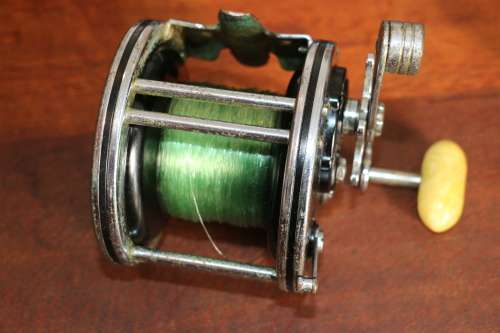 Vintage Penn 49 Fishing Reel "Super Mariner" (USA)