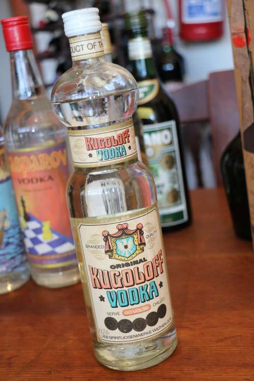 Kugoloff Vodka - Product of the GDR (German Democratic Republic) - 700ml