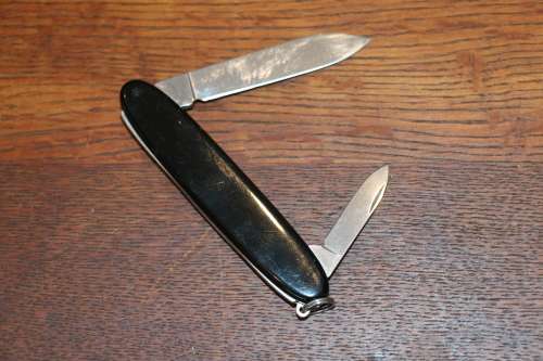 Victorinox "Sentraoes" Folding Knife