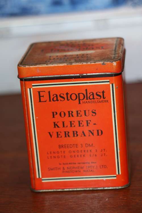 Elastoplast Tin (9cm Tall)