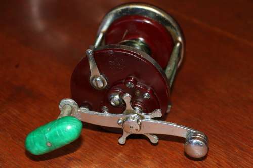 Vintage PENN 500 Jigmaster Fishing Reel