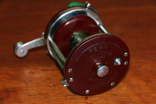 Vintage PENN 500 Jigmaster Fishing Reel