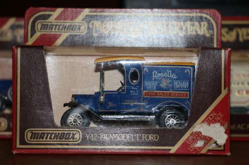 Matchbox Models of Yesteryear - 1912 Model T Ford Van Limited Edition - Rosella