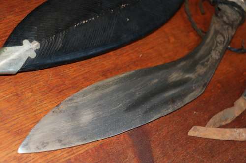 Kukri in Sheath with two small knifes
