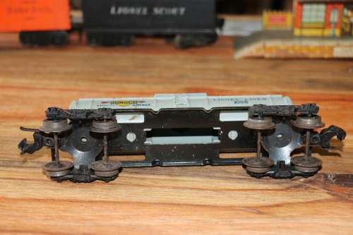 Vintage Lionel O-Gauge Tank Car - Sunoco