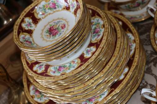 Royal Albert Lady Hamilton Dinner Service 36pc