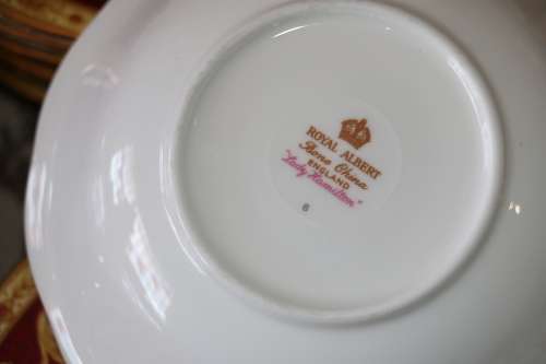 Royal Albert Lady Hamilton Dinner Service 36pc