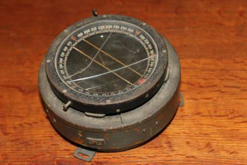WW2 Air Ministry mark RAF P8 Aircraft Compass .RAF Spitfire Compass .Ref 6A /726