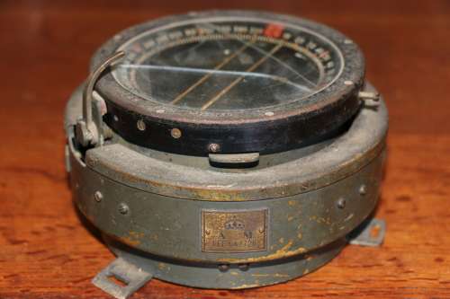 WW2 Air Ministry mark RAF P8 Aircraft Compass .RAF Spitfire Compass .Ref 6A /726