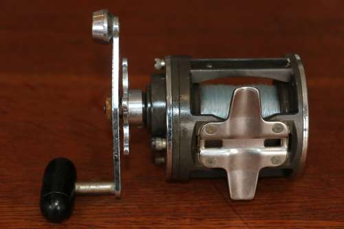 Vintage Daiwa Fishing Reel