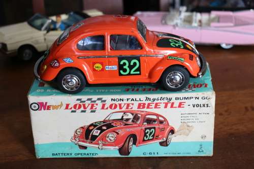 Vintage Tin Toy Love Love Beetle Mystery Bump 'n Go - Taiyo Made in Japan