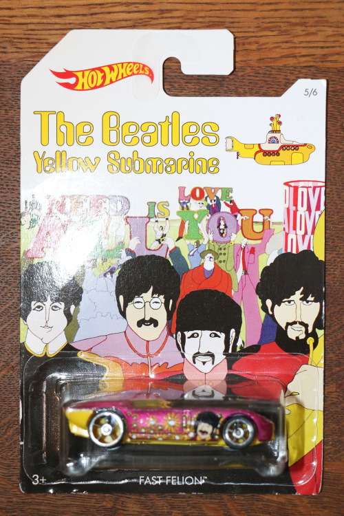 Hot Wheels - The Beatles Yellow Submarine - Fast Felion