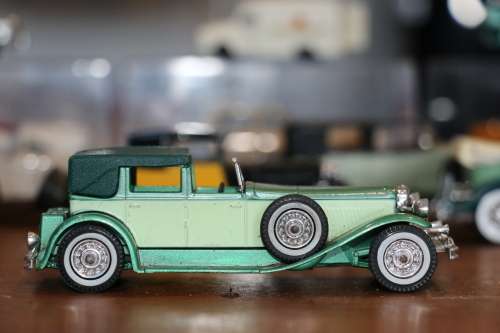Vintage Matchbox Models of Yesteryear - 1930 Model J Duesenberg Town Car