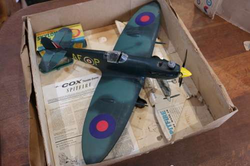 Vintage COX Thimble-Drome Gas Engined Model Aeroplane Spitfire