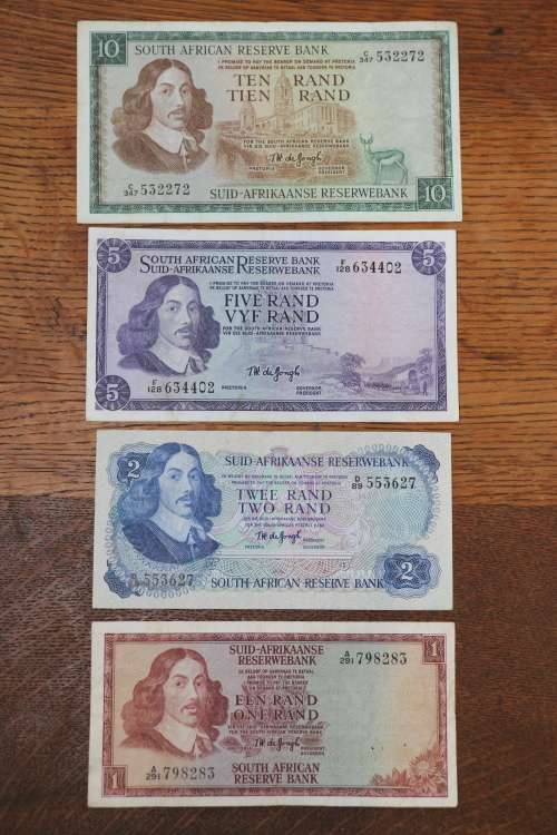 Beautiful TW de Jongh South African Bank Notes Set