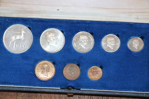 Beautiful 1976 South Africa Coin Proof Set