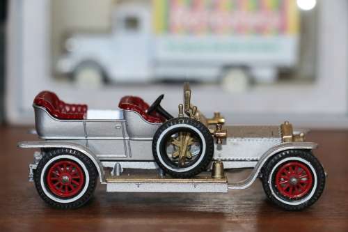 Matchbox Models of Yesteryear Diecast Model Car - 1906 Rolls Royce Silver Ghost