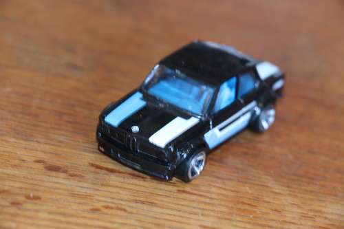 2011 Hot Wheels - BMW 2002