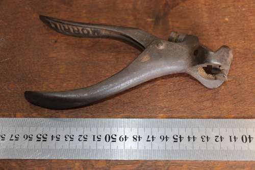 Vintage APEX MORRILL Saw Set