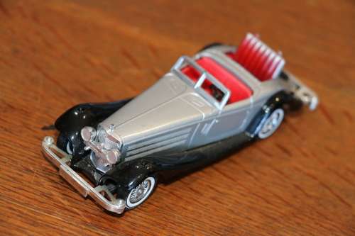 MATCHBOX Models of Yesteryear Diecast Vintage Model Car - 1937 Mercedes Benz 540K