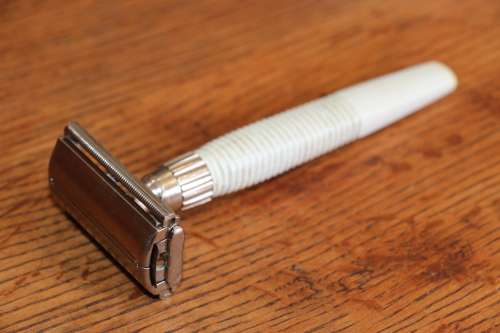 Beautiful Vintage Gillette Shaver