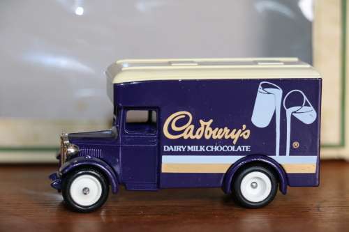 LLEDO Days Gone Diecast Vintage Model Van - Cadbury's Dairy Milk Chocolate