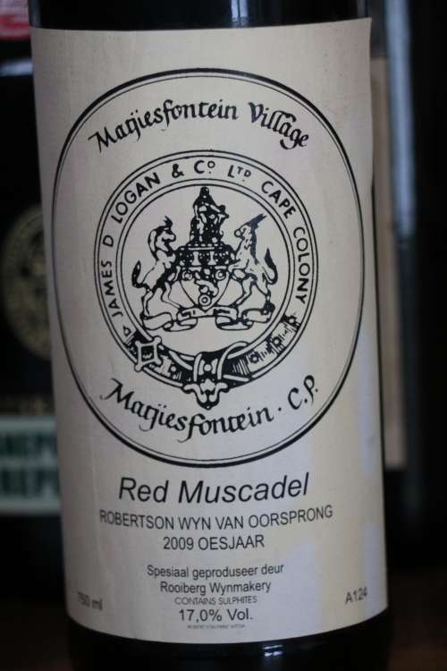 Beautiful 2009 Vintage Rooiberg Wynmakery Matjiesfontein Village Red Muscadel - 750 ml