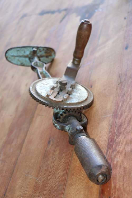 Beautiful Vintage 2 Speed Hand Crank Drill - Miller Falls No.12