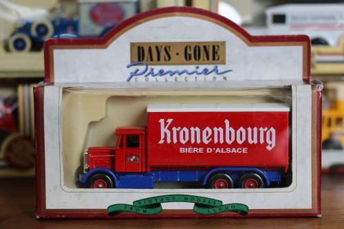 LLEDO Days Gone Diecast Vintage Model Car - 1937 Scammel Truck - Kronenbourg Beer