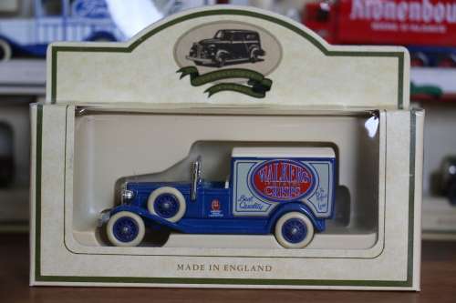 LLEDO Days Gone Diecast Vintage Model Car - Walker Crisps