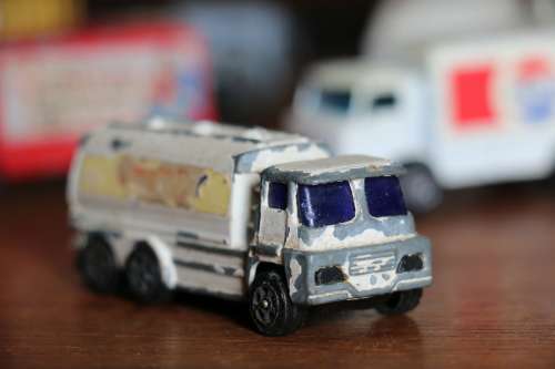 CORGI Juniors Diecast Model Truck - Fuel Tanker