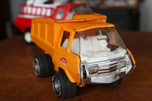 Vintage TONKA Model Tipper Truck