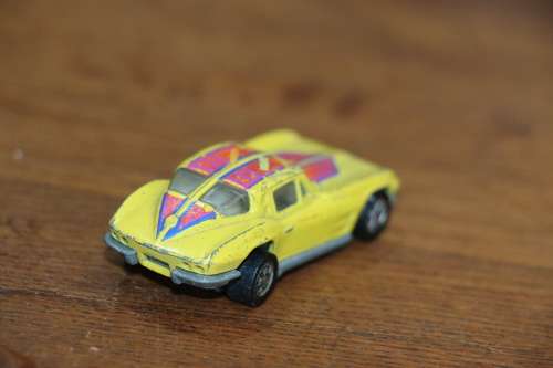 HOT WHEELS Diecast Model Car - 1979 Hi-Rakers Split Window Corvette