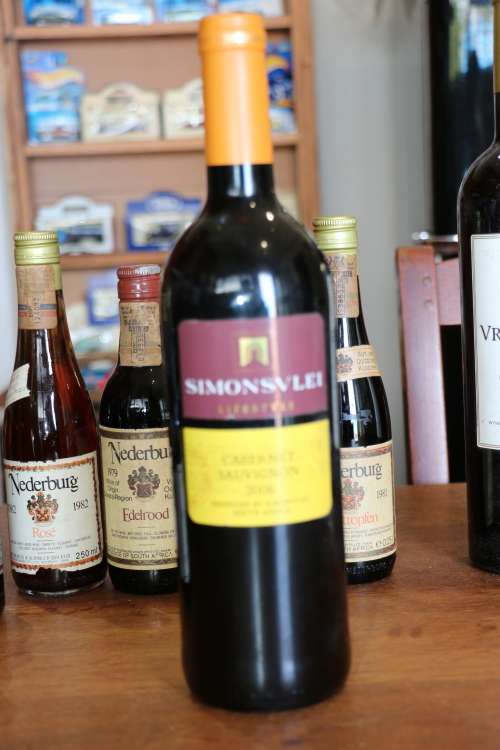 Beautiful Vintage 2006 Simonsvlei Cabernet Sauvignon Wine - 750ml