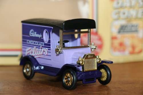 LLEDO Days Gone Diecast Vintage Model - Cadburys Chocolate Eclairs Van