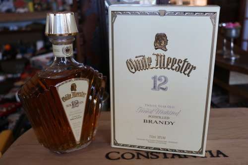 Beautiful Vintage Oude Meester Potstilled 12 Year Souverein Brandy  - 750 ml