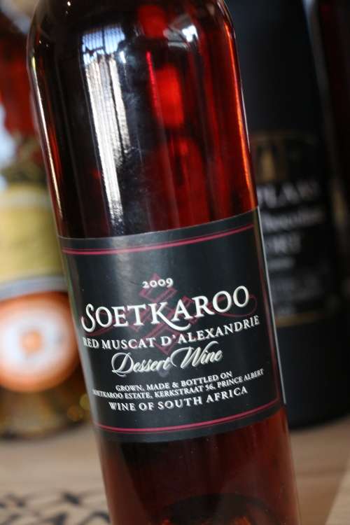 Beautiful Vintage 2009 Soetkaroo Red Muscat D'Alexandrie Dessert Wine - 375ml