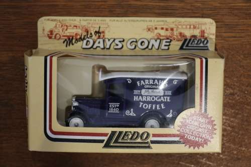 LLEDO Diecast Vintage Model  - Farrah's Toffee