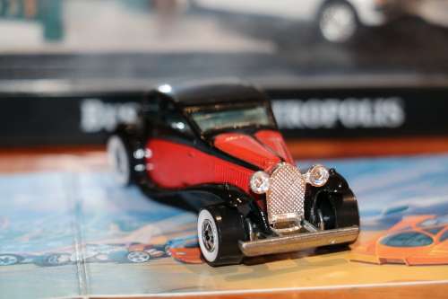 1980 Hot Wheels with White Wall Tyres Diecast Model - '37 Bugatti