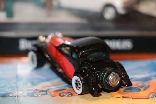 1980 Hot Wheels with White Wall Tyres Diecast Model - '37 Bugatti