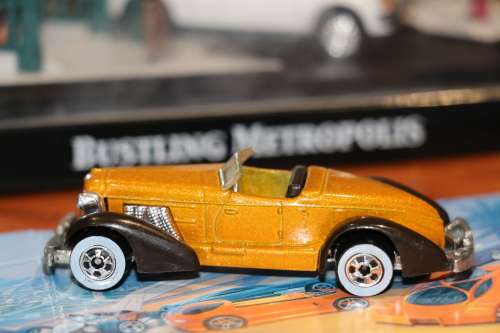 1978 Hot Wheels with White Wall Tyres Diecast Model - Auburn 852