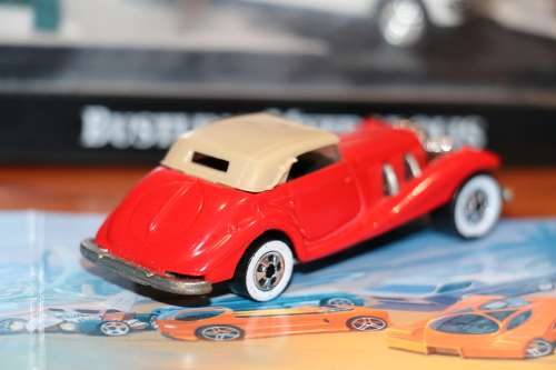 1982 Hot Wheels with White Wall Tyres Diecast Model - Mercedes 540K