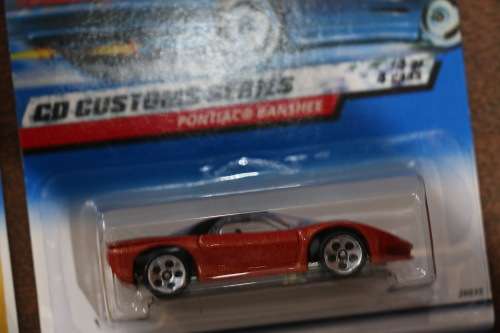 1999 Hot Wheels Diecast Model - Collector No. 032 - Pontiac Banshee