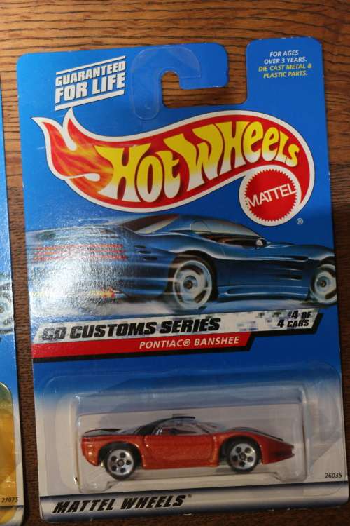1999 Hot Wheels Diecast Model - Collector No. 032 - Pontiac Banshee