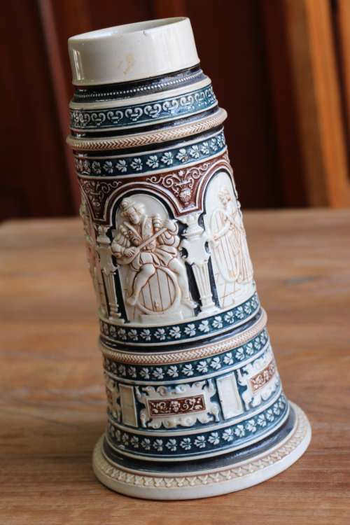 Beautiful Vintage 1, 1/2ltr German Beer Stein