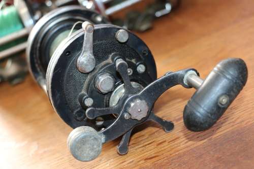 Beautiful Vintage Japanese Baitcasting Fishing Reel