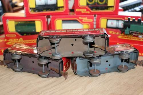 Beautiful Antique MAR PULLMAN Tinplate Train Carriages