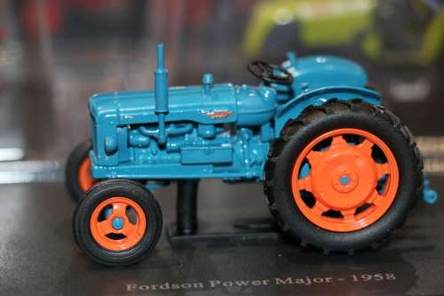Hachette Diecast Tractor Models - Fordson Power Major - 1958
